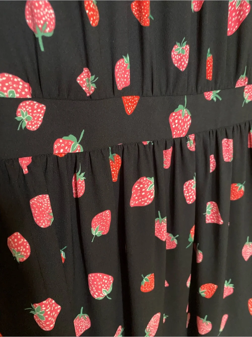 NWOT Kate Spade Tossed Strawberry Ruffle Shirtdress size 10